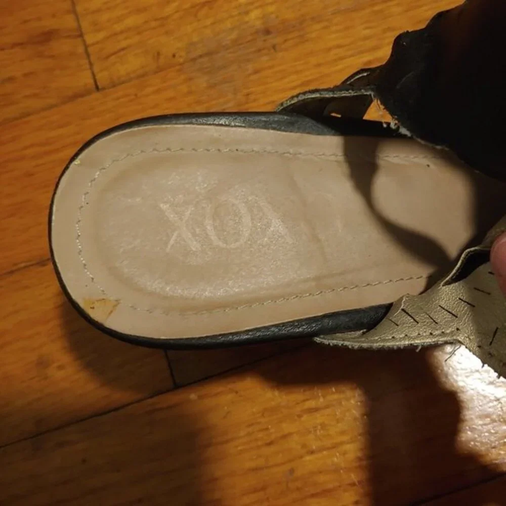 XOXO black lasercut